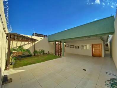Casa com 4 Quartos à venda, 355m² no Nossa Senhora das Graças, Porto Velho