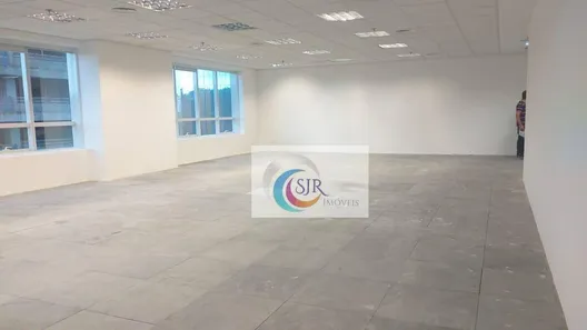 Sala Comercial para alugar, 136m² no Cidade Monções, São Paulo
