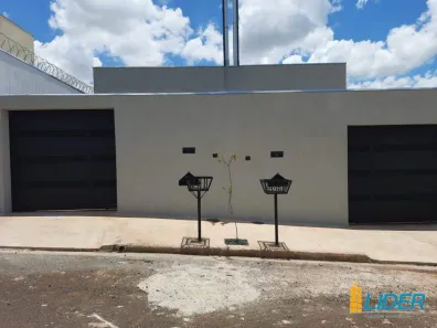 Casa com 2 Quartos à venda, 70m² no Shopping Park, Uberlândia