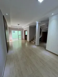 Sobrado com 4 Quartos à venda, 217m² no Jardim Santo Antônio, Hortolândia