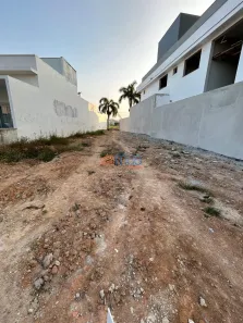 Lote/Terreno à venda, 270m² no Lagoa, Macaé