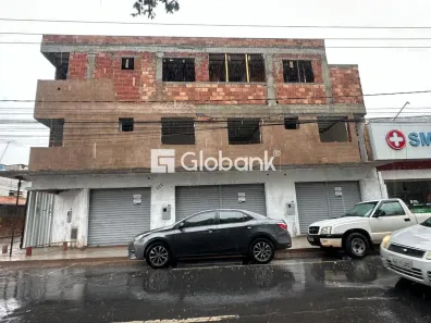 Sala Comercial para alugar, 57m² no Todos os Santos, Montes Claros