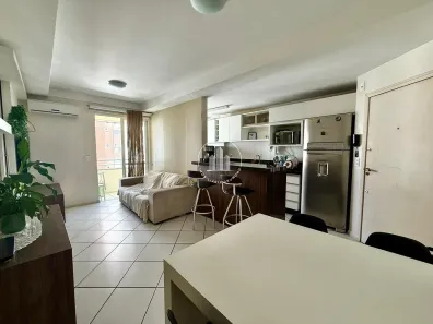Apartamento com 2 Quartos à venda, 69m² no Barreiros, São José