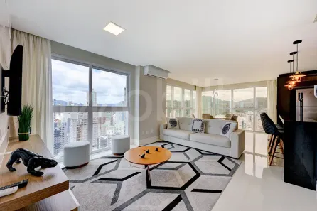 Apartamento com 3 Quartos para alugar, 140m² no Centro, Balneário Camboriú