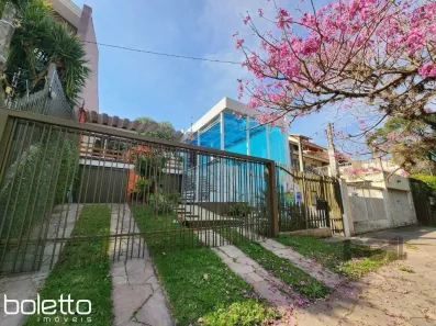 Casa com 3 Quartos à venda, 300m² no Chácara das Pedras, Porto Alegre