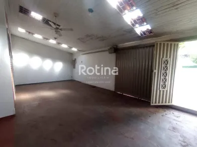 Imóvel Comercial com 4 Quartos para alugar, 106m² no Santa Mônica, Uberlândia