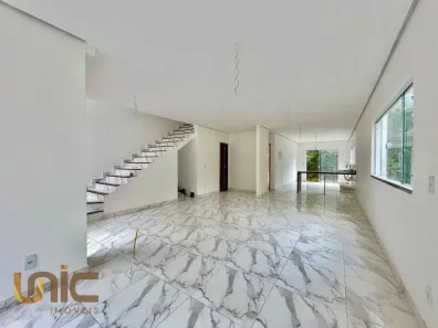 Casa com 4 Quartos à venda, 216m² no Granja Guarani, Teresópolis