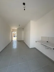 Casa de Condomínio com 2 Quartos à venda, 70m² no Senador Carlos Jereissati, Pacatuba