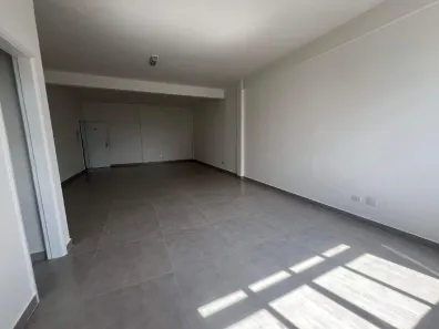 Sala Comercial para alugar, 51m² no Centro, São Vicente