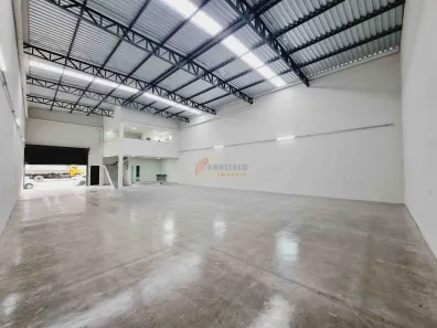 Galpão/Depósito/Armazém à venda, 370m² no Ipiranga, Divinópolis