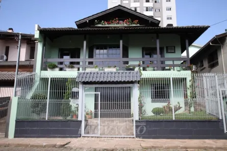 Casa com 4 Quartos à venda, 299m² no São Leopoldo, Caxias do Sul