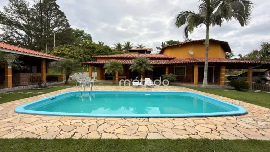 Fazenda/Sítio com 5 Quartos à venda, 385m² no Parque Agrinco, Guararema