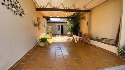 Casa com 2 Quartos à venda, 133m² no Monte Belo, Londrina