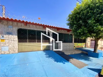Casa com 3 Quartos à venda, 181m² no Parque Santa Rita, Goiânia