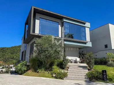 Casa de Condomínio com 3 Quartos à venda, 503m² no Santa Regina, Camboriú