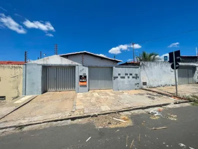 Casa com 4 Quartos para alugar, 300m² no Lourival Parente, Teresina