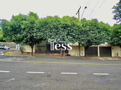 Sobrado com 5 Quartos para alugar, 212m² no Santos Dumont, São José do Rio Preto