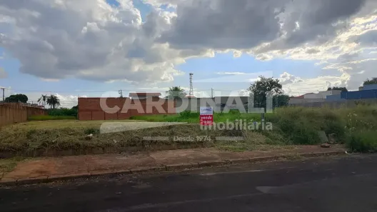 Lote/Terreno à venda, 2061m² no Jardim das Estações (Vila Xavier), Araraquara
