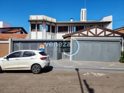 Casa com 4 Quartos à venda, 441m² no Andrade, Londrina