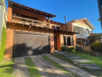 Casa com 3 Quartos à venda, 280m² no Jardim São Pedro, Porto Alegre