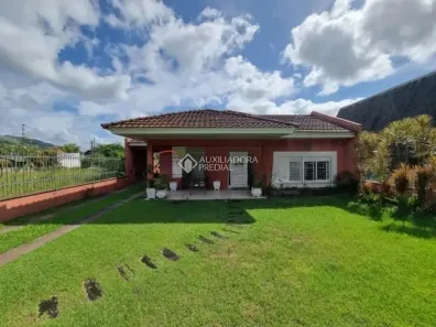 Casa com 3 Quartos à venda, 220m² no Hípica, Porto Alegre