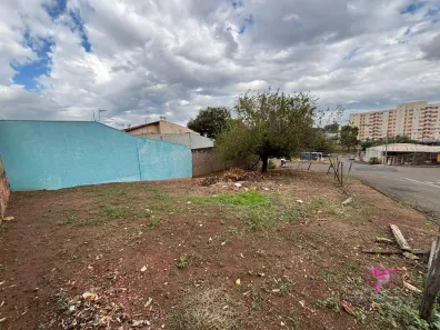 Lote/Terreno à venda, 148m² no Vila Sumaré, Leme