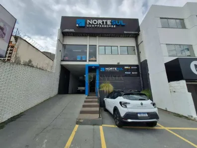 Prédio Comercial para alugar, 600m² no Capoeiras, Florianópolis