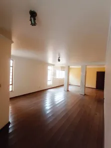 Ponto Comercial para alugar, 295m² no Centro, Botucatu