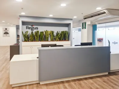 Sala Comercial para alugar, 1m² no Pompéia, Belo Horizonte