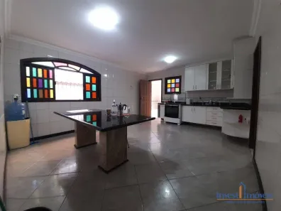 Casa com 4 Quartos à venda, 200m² no Jardim Camburi, Vitória