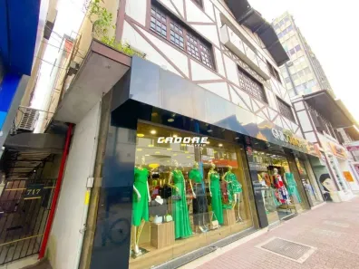 Sala Comercial para alugar, 140m² no Centro, Blumenau