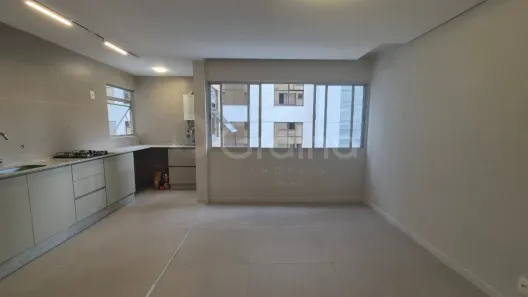 Apartamento com 2 Quartos à venda, 60m² no Centro, Florianópolis