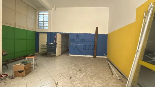 Prédio Comercial para alugar, 120m² no Centro, Jacareí