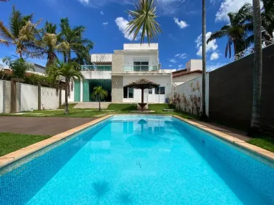 Sobrado com 3 Quartos à venda, 318m² no Morada da Colina, Uberlândia