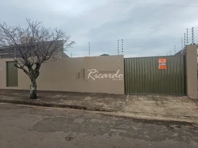 Casa com 3 Quartos para alugar, 10m² no Vila Araponguinha, Arapongas