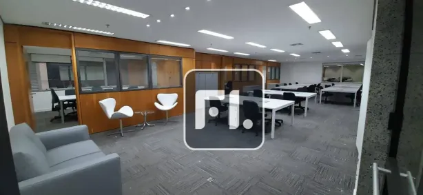 Sala Comercial para alugar, 212m² no Vila Olímpia, São Paulo