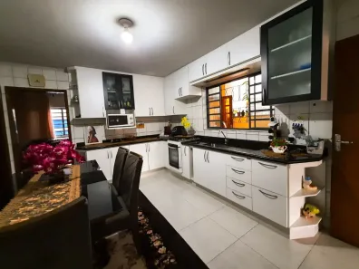 Casa com 3 Quartos à venda, 257m² no Jardim Botânico, Jaguariúna