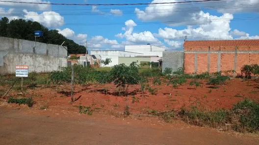 Lote/Terreno à venda, 300m² no Residencial Triunfo IV, Goianira