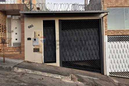 Casa com 2 Quartos para alugar, 62m² no Castanheiras II, Governador Valadares