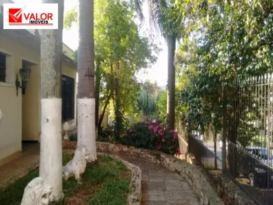Casa com 3 Quartos à venda, 230m² no Caxingui, São Paulo