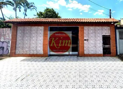 Casa com 3 Quartos à venda, 218m² no Jardim Senice, São Paulo