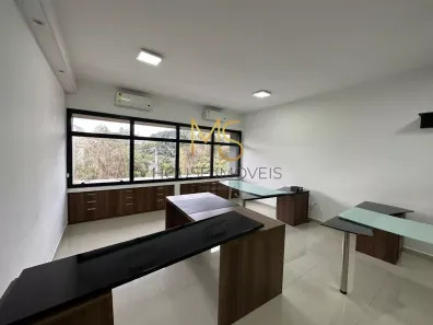 Ponto Comercial para alugar, 40m² no Bosque do Vianna, Cotia