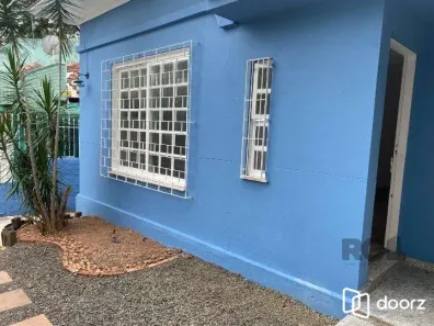 Casa com 3 Quartos à venda, 290m² no Santo Antônio, Porto Alegre