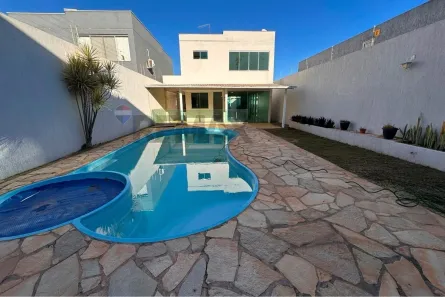 Casa com 4 Quartos para alugar, 500m² no Samambaia Sul, Brasília