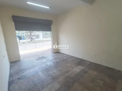 Ponto Comercial para alugar, 28m² no Centro, Uberlândia