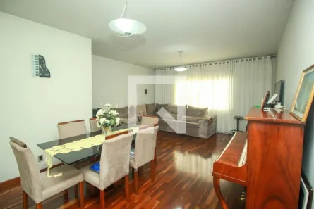 Casa com 3 Quartos à venda, 172m² no Vila Aquilino, Santo André