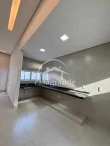 Casa com 3 Quartos à venda, 85m² no Segismundo Pereira, Uberlândia