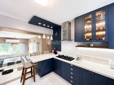 Casa com 4 Quartos para alugar, 240m² no Trindade, Florianópolis
