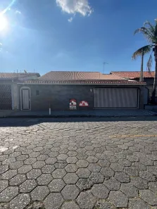 Sobrado com 5 Quartos à venda, 212m² no Chácaras Rurais Santa Maria, Jacareí