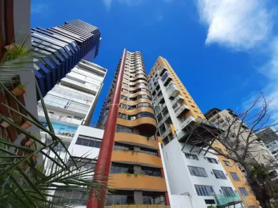 Apartamento com 4 Quartos à venda, 180m² no Vitória, Salvador